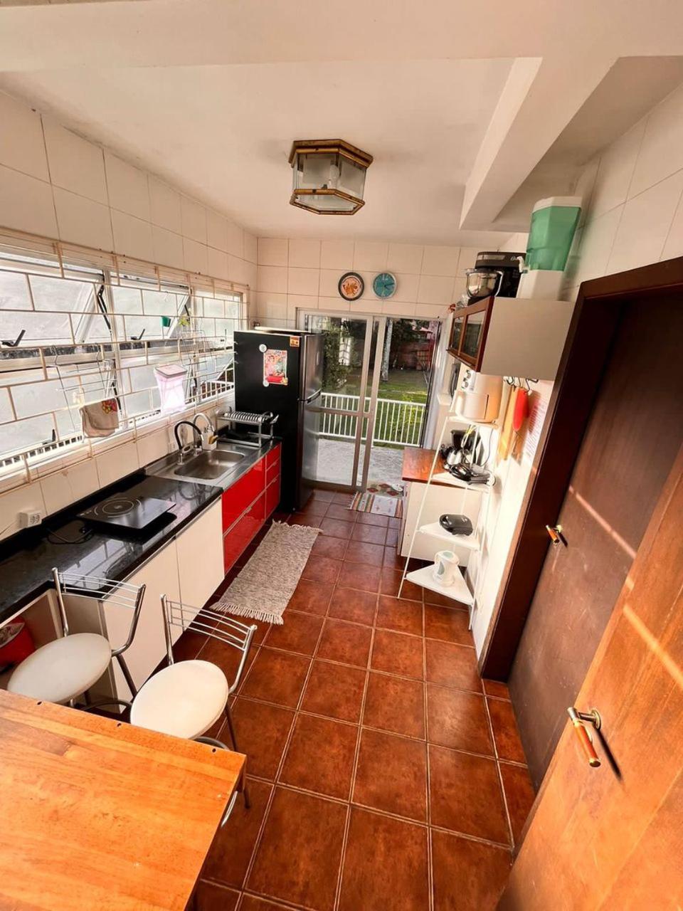 Opera Hostel Curitiba Luaran gambar