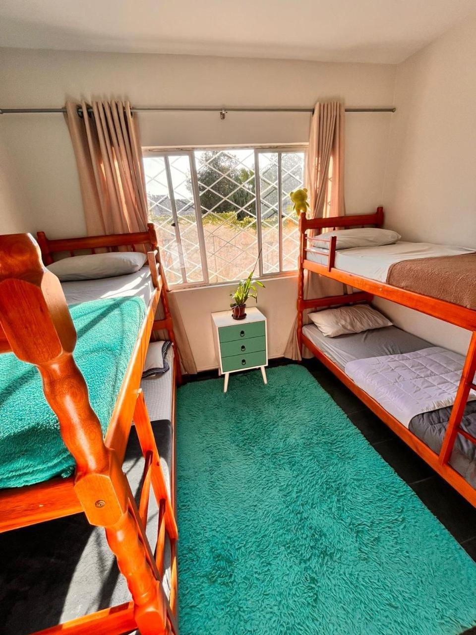 Opera Hostel Curitiba Luaran gambar