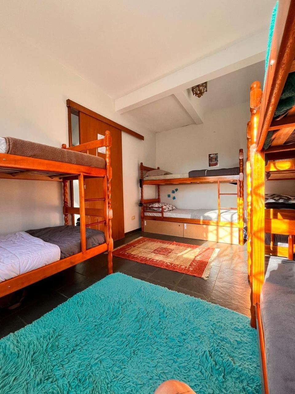Opera Hostel Curitiba Luaran gambar